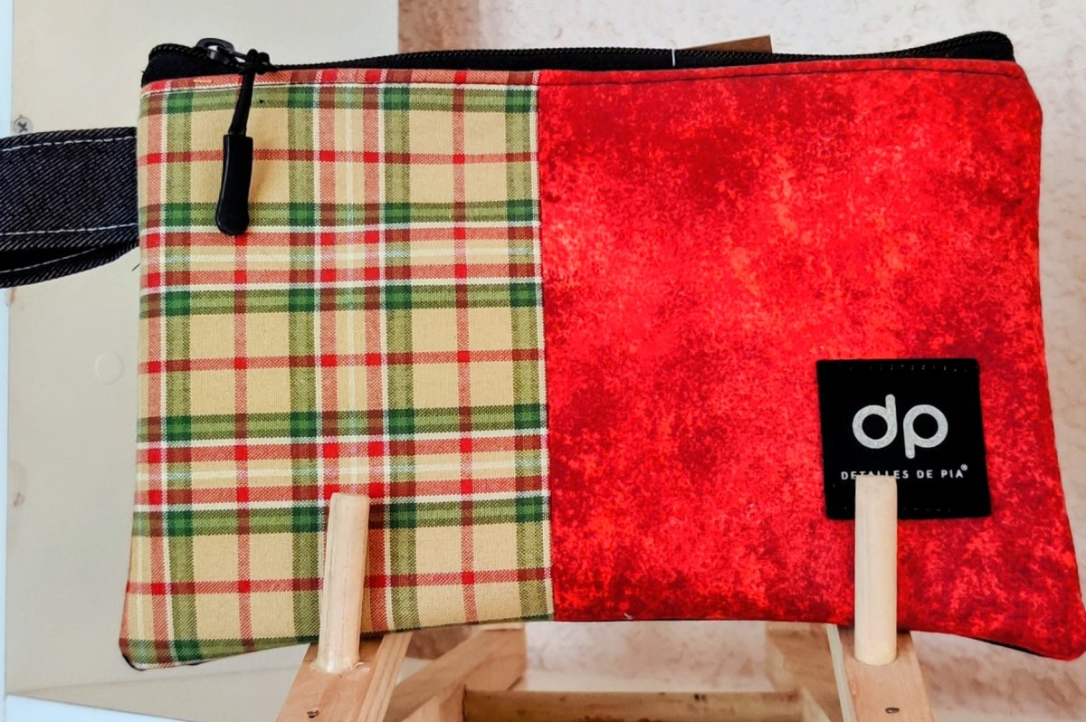 Estuche unisex mezclilla y algodón.