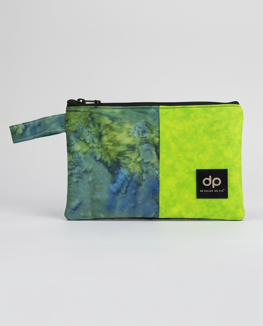 Estuche unisex mezclilla y algodón.